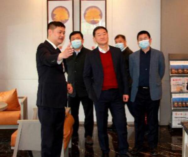 集团党委书记、董事长任丁调研“锦著”天府广场店