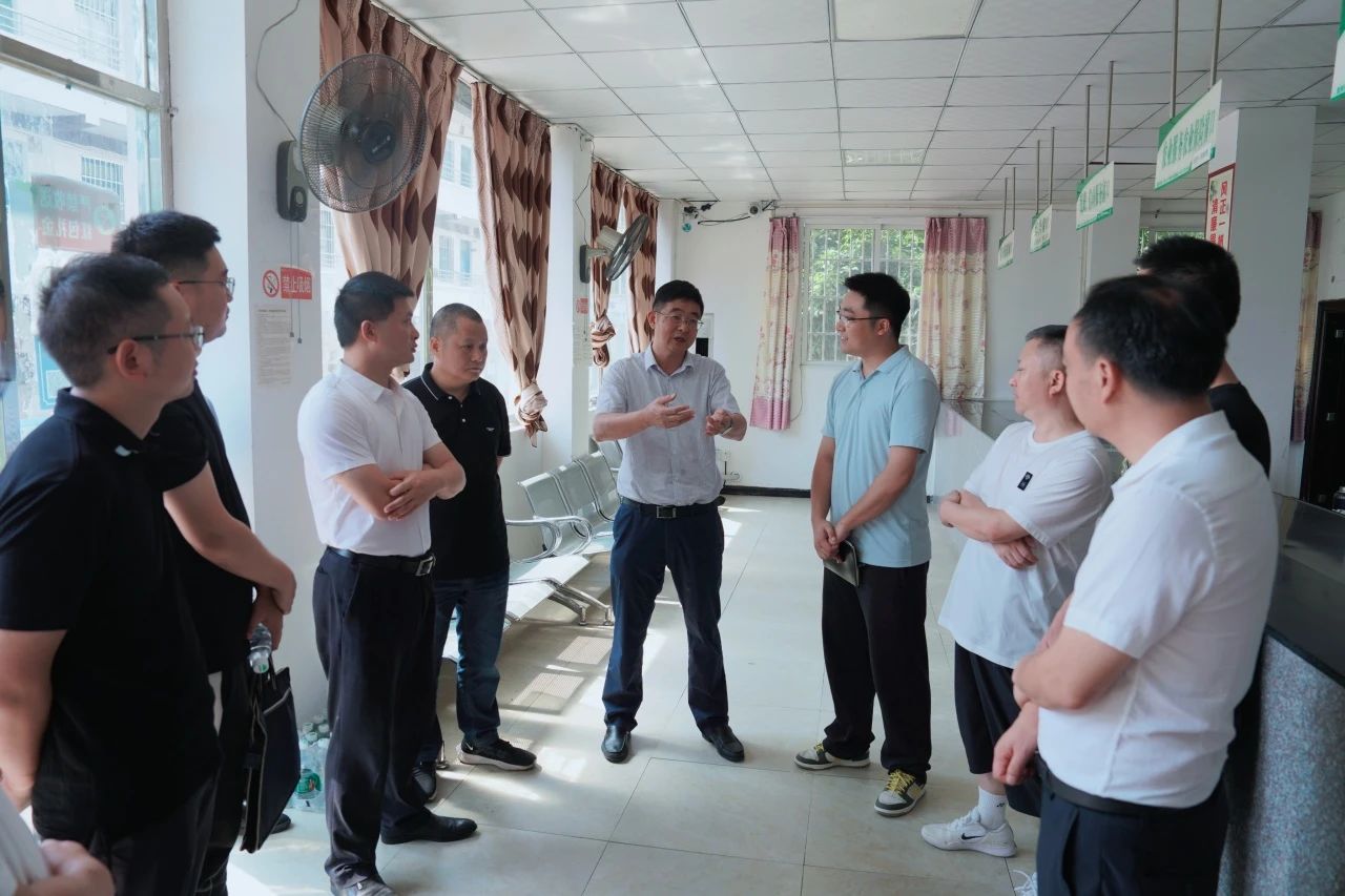 许东明赴南充市嘉陵区、巴中市通江县调研督导定点帮扶和托底性帮扶工作